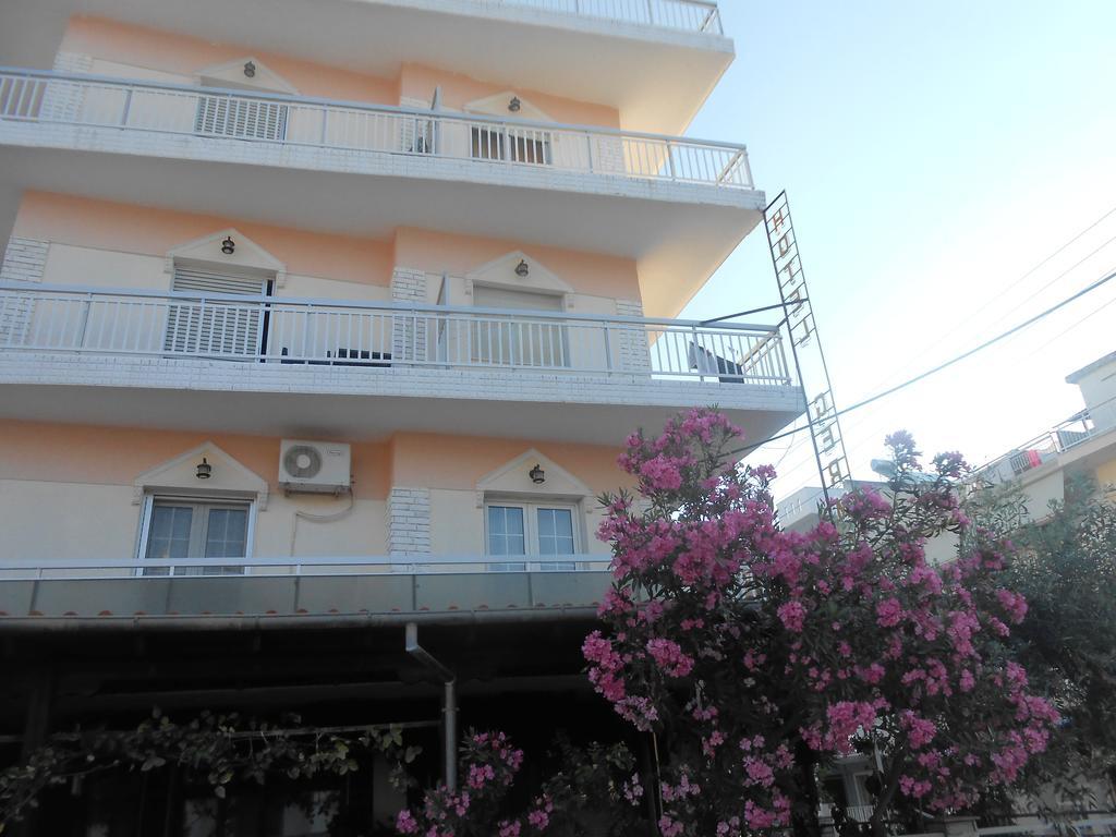 Hotel Germany Paralía Dış mekan fotoğraf