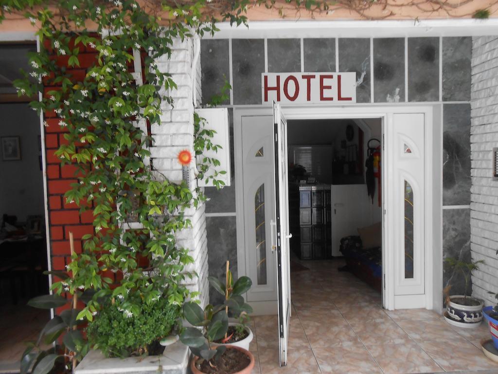 Hotel Germany Paralía Dış mekan fotoğraf